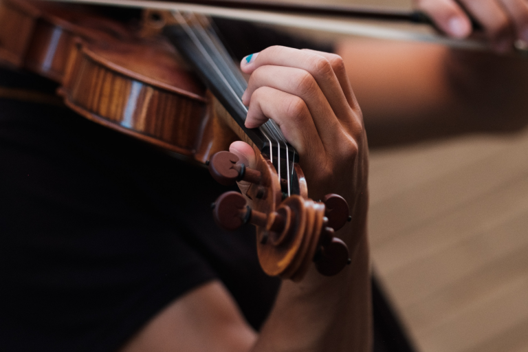 Violin in Music: History, Types, and Fun Discoveries